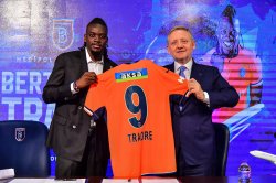 Aston Villa, Bertrand Traore'nin Başakşehir'e kiralandığını duyurdu