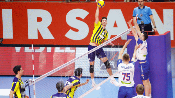 AXA Sigorta Kupa Voley: Fenerbahçe HDI Sigorta: 3 - Hekimoğlu: 1