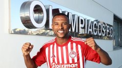 Ayoub El Kaabi'yi Olympiakos kaptı