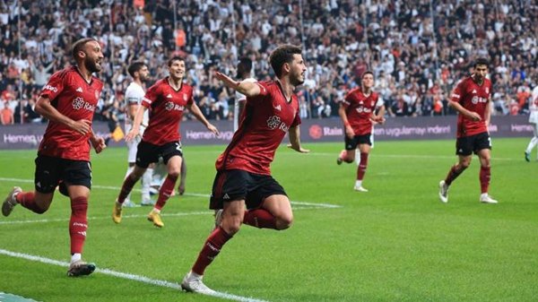 Beşiktaş'ta Cenk Tosun ve Salih Uçan'ın yeni sözleşme istekleri belli oldu
