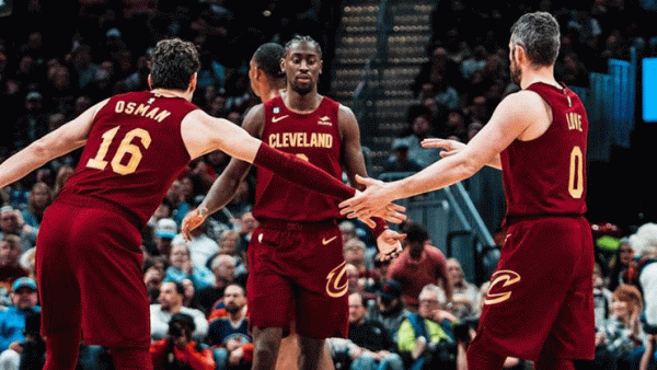 Cedi Osman'lı Cleveland geriden gelip kazandı