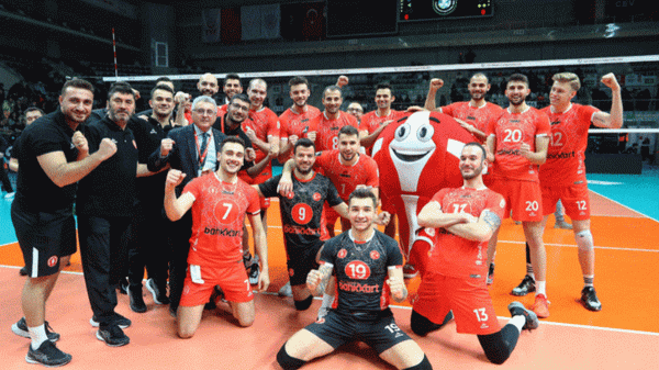 CEV Şampiyonlar Ligi'nde Ziraat Play-Off'a kaldı