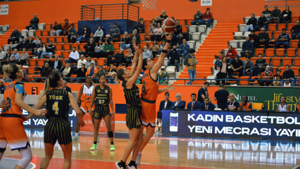 Çukurova Basketbol Kulübü - Çankaya Üniversitesi: 77-75