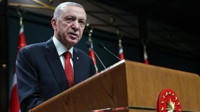 Cumhurbaşkanı Erdoğan, Filenin Efeleri'ni tebrik etti