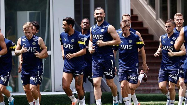 Fenerbahçe 3 eksikle çalıştı