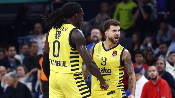 Fenerbahçe, Barcelona deplasmanında