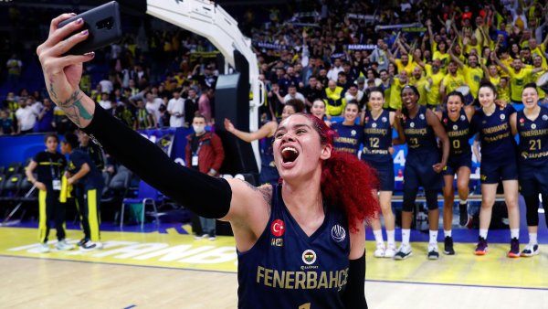 Fenerbahçe Safiport'ta Lapena ve Zahui, gözünü EuroLeague kupasına dikti