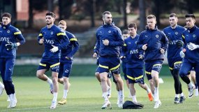 Fenerbahçe'de Sevilla mesaisi sürüyor