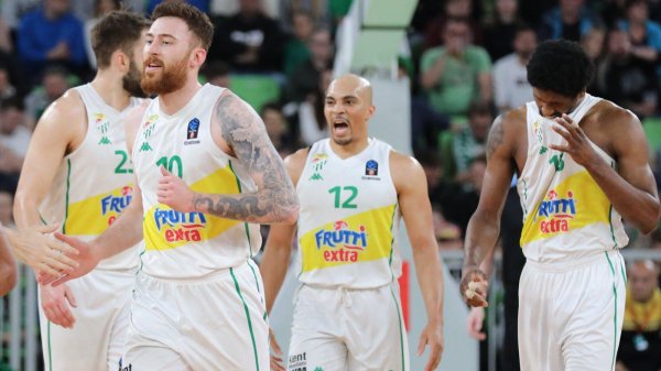 Frutti Extra Bursaspor, EuroCup'ta yarı finalde!