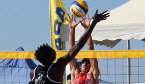 FIVB U19 Plaj Voleybolu Dünya Şampiyonası'nda heyecan sürüyor