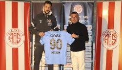 Helton Leite'den Antalyaspor'a 1.5 yıllık imza