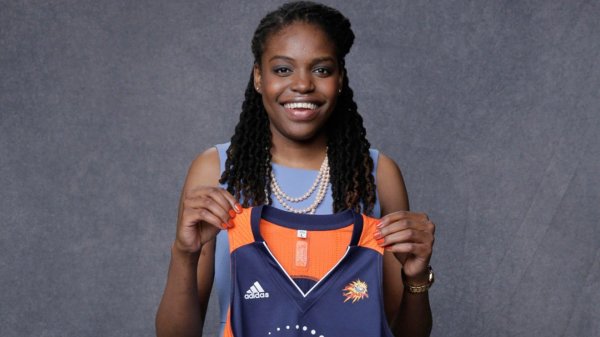 Jonquel Jones Çukurova Basketbol'da