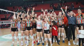 Karşıyaka Kadın Voleybol Takımı'nda play-off heyecanı