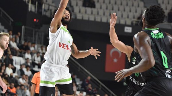 Manisa Büyükşehir Belediyespor 73-92 Darüşşafaka