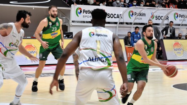 ING Basketbol Süper Ligi: Aliağa Petkimspor: 70 - Bursaspor: 68