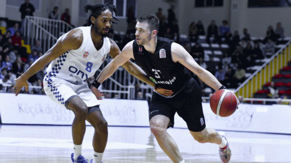 Onvo Büyükçekmece Basketbol - Beşiktaş Emlakjet: 82-69