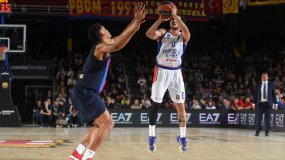 (ÖZET) Barcelona - Anadolu Efes maç sonucu: 75-80 | Efes'i Larkin & Micic taşıdı