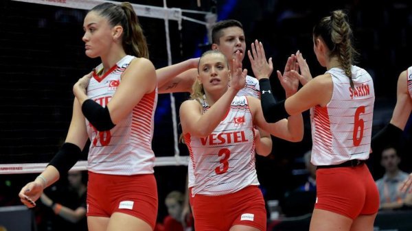 (ÖZET) Türkiye - Kanada voleybol maçı sonucu: 3-0