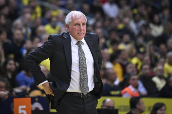 Zeljko Obradovic: “EuroLeague’in liderini yendiğimiz için çok gururluyuz”