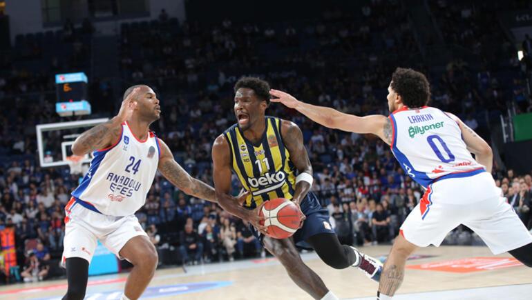 TBFden olay karar Anadolu Efes-Fenerbahçe Beko maçında...