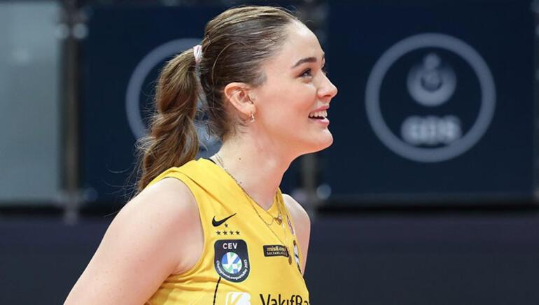 Vakıfbankın yıldızı Zehra Güneş tarihi rekoru kıl payı kaçırdı